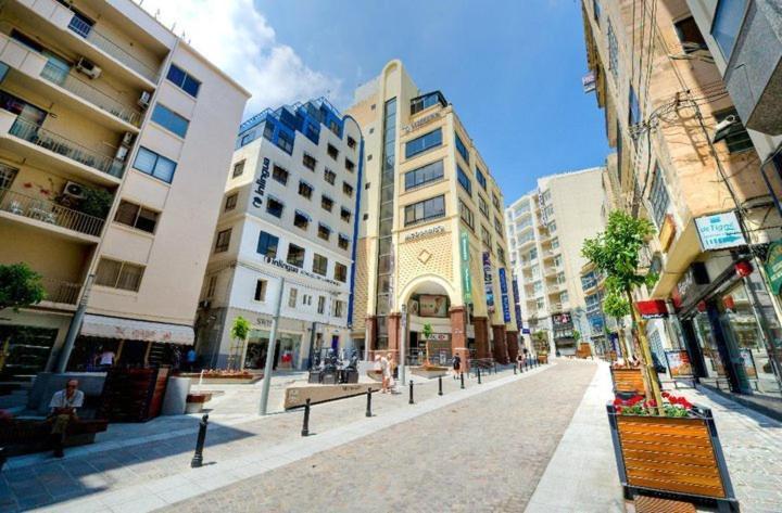 Splendid Seaside Retreat On Spinola Bay Apartment Saint Julian's Bagian luar foto