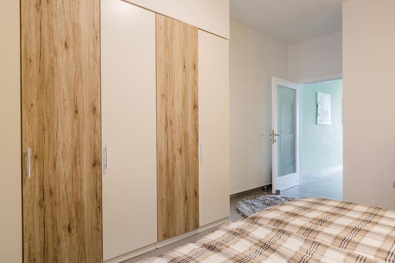 Splendid Seaside Retreat On Spinola Bay Apartment Saint Julian's Bagian luar foto
