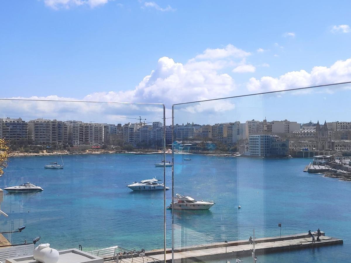 Splendid Seaside Retreat On Spinola Bay Apartment Saint Julian's Bagian luar foto