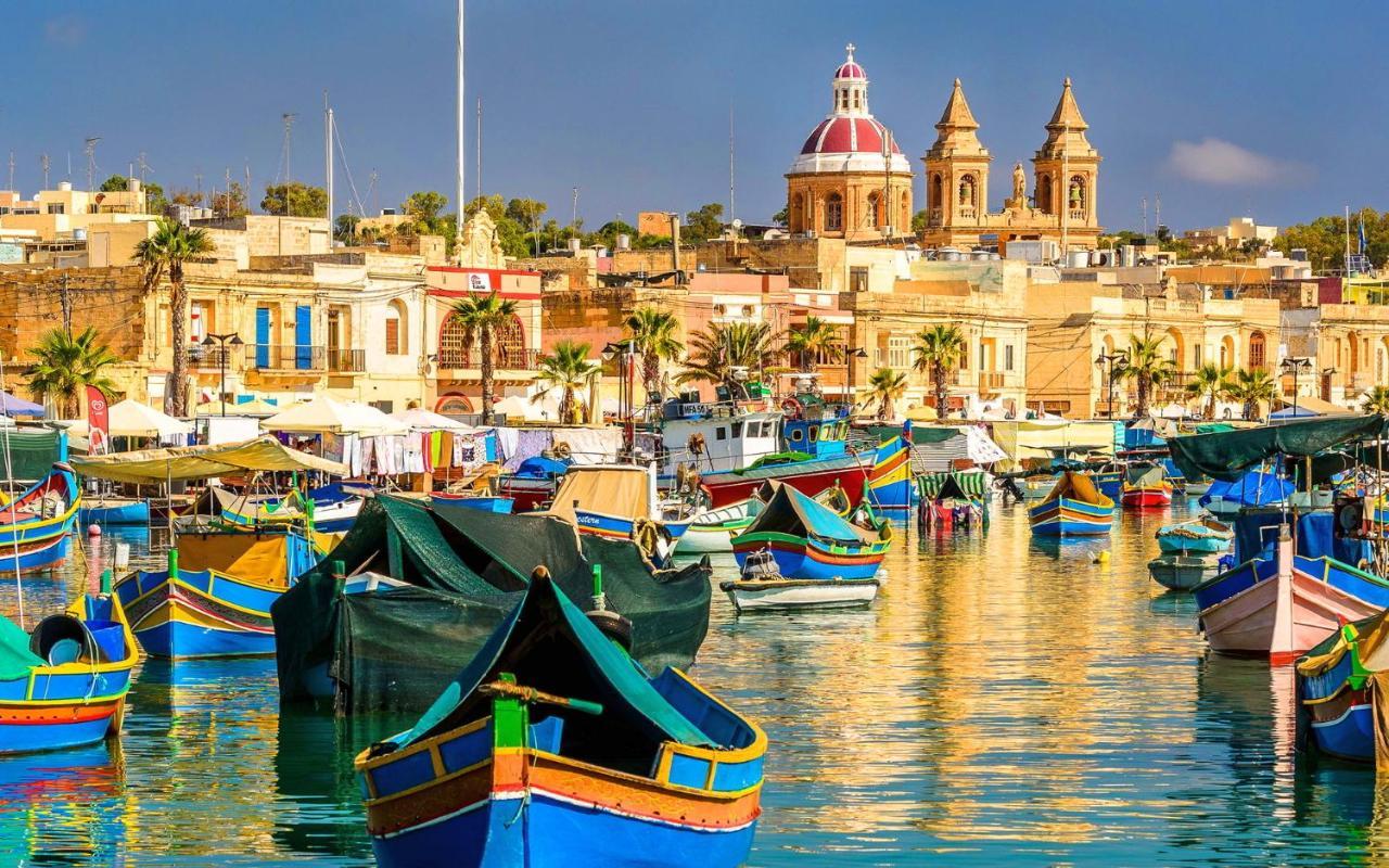 Splendid Seaside Retreat On Spinola Bay Apartment Saint Julian's Bagian luar foto
